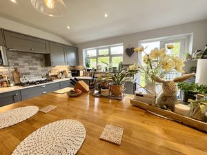 Open Plan Breakfast Kitchen- click for photo gallery